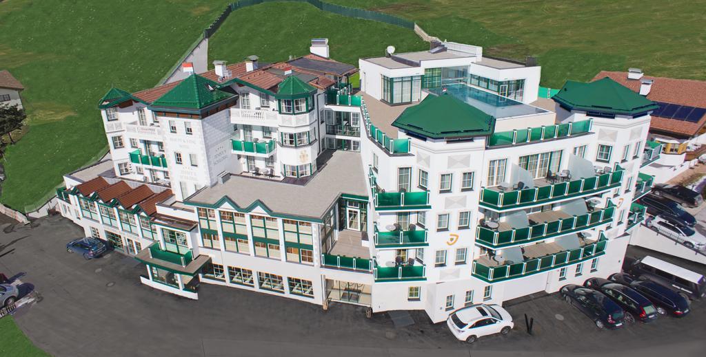 Hotel Jennys Schloessl Serfaus Bagian luar foto