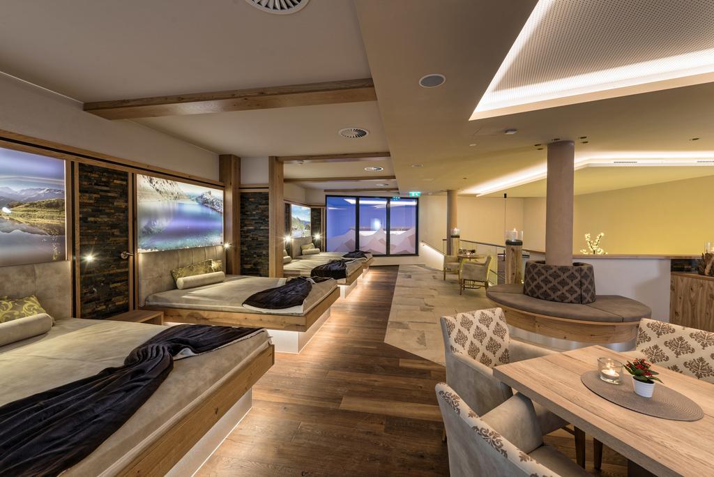Hotel Jennys Schloessl Serfaus Bagian luar foto
