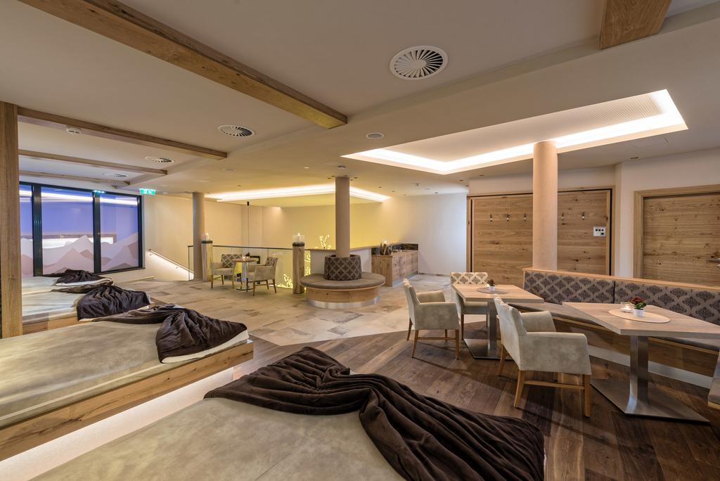 Hotel Jennys Schloessl Serfaus Bagian luar foto